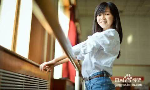 追女孩子的聊天技巧 ?﹏怎样和女孩聊天才能得到她的好感？
