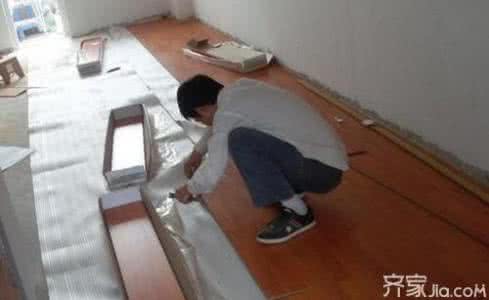 实木地板安装 九步实木地板的安装要领 菜鸟必学