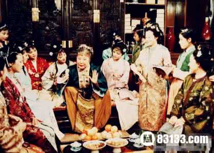大观园里哭贾母 贾母：大观园里藏得最深的女人