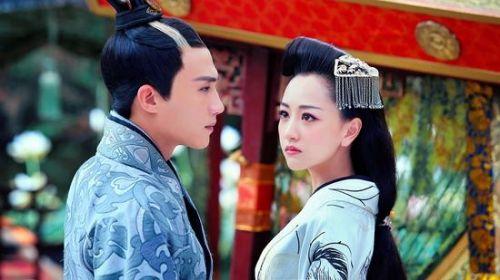刘询爱上霍成君的文 霍成君与刘询：毫无夫妻情分的可悲婚姻