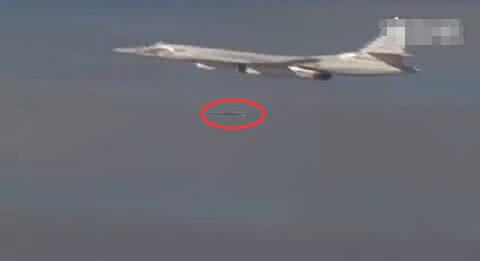 俄罗斯空袭叙利亚 俄空袭is强度加倍 俄罗斯对IS空袭强度加倍 将与法国制定联合行动