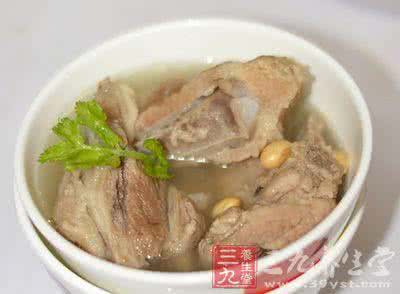 骨头汤的做法 骨头汤的做法 6款补骨养生汤喝出健壮身材