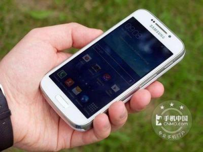 三星galaxy s4 zoom 三星galaxy s4 zoom 三星S4 Zoom怎么装SIM卡？三星galaxy s4 zoom手机卡安装方法图解