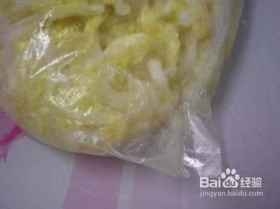 酸白菜的腌制方法 酸白菜的腌制方法和注意事项