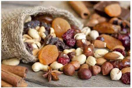 心累吃红豆 心累吃红豆,脑累吃坚果