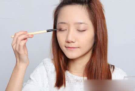 清新淡雅的图片 打造清新淡雅学生妆