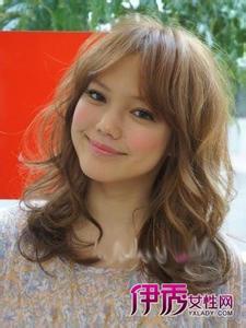 荷叶头发型图片 6款胖脸MM适合的荷叶俏皮发型