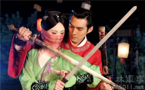 丁月华和展昭的续写 丁月华对展昭的感情分几个阶段 丁月华对展昭的感情