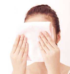 女性自慰夹毛巾的姿势 一条毛巾治疗女性10种病