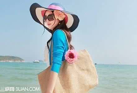 时尚混搭风格 春夏防晒衫的时尚混搭