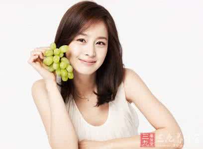 女人桃花痣最旺的地方 女人脸上的5大爱情桃花痣 你有没有