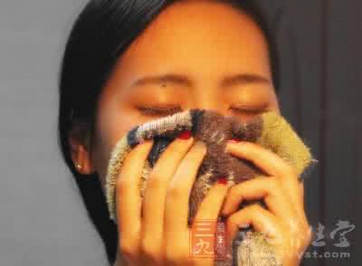 每天用蜂蜜洗脸好吗 每天用蜂蜜洗脸好吗 【每天用蜂蜜洗脸好吗】每天用蜂蜜洗脸好不好