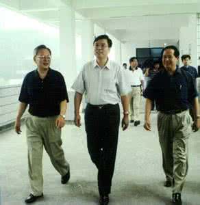 曲福田是谁的亲戚 张德江是谁的亲戚？