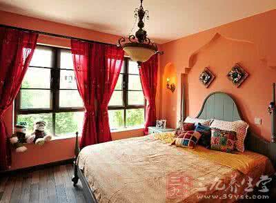 夫妻卧室窗帘颜色风水 哪些夫妻卧室不能用红色