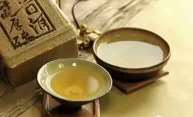 保温杯泡茶 泡一杯好茶，需要五种好的心态！