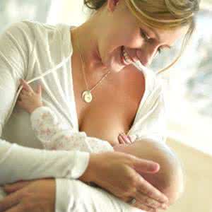 母乳转奶粉的正确方法 自然发奶法,让母乳源源不绝——3款食疗催奶方,让宝宝更健康!
