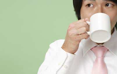 上班族健康作息时间表 上班族补水 一天最佳饮水时间表