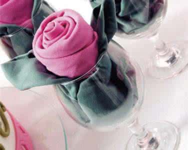 餐巾折玫瑰花 玫瑰餐巾