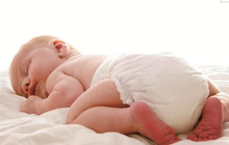 新生儿睡反觉怎么办 让新生儿睡好觉有哪些方法