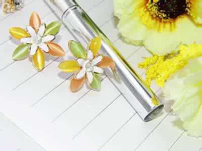 坚强不屈的意思 人生路上常有风雨，凡事需要坚强不屈