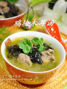 木耳鸡蛋汤 神奇的木耳汤——鸡块木耳汤