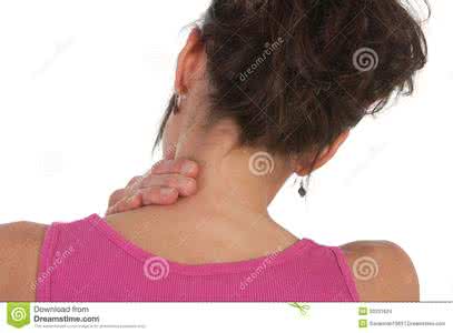 肩膀疼痛的治疗方法 肩膀痛怎么办 治疗肩膀痛的方法有哪些