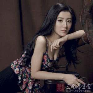 俄罗斯大妈渴望男人 女人为何也会渴望“消费”男人