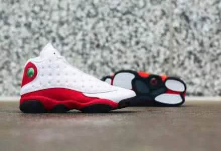 aj13白红 aj13白红 【上新】雪豹！ AJ13白红 Air Jordan 13 OG “Chicago”