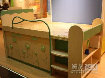 包包怎么收纳节省空间 小妙招教你收纳包包来节省空间