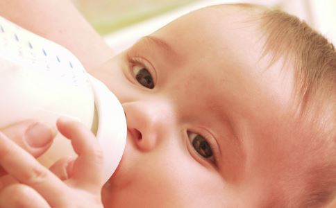 初生婴儿口腔护理 婴儿常见的口腔疾病护理方法