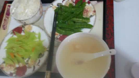 坐月子都吃什么饭菜好 我对着人家11万元45天月子中心的饭菜照片打出来的月子菜单 - 今日头条(TouTiao.com)