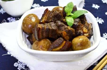 铸铁锅红烧肉 用铸铁锅做纯正的红烧肉卤蛋