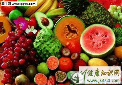 长痘痘吃什么水果排毒 吃什么水果减肥最快？11大排毒减肥水果王