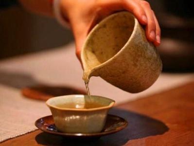 逐新趣异 茶趣三则：敬茶·逐客·谢恩