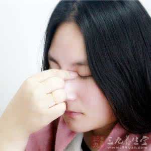 自来水水垢太多怎么办 晨起眼垢太多小心疾病找上门
