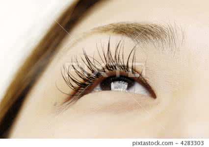 种假睫毛的危害 专家解读假睫毛的那些事儿