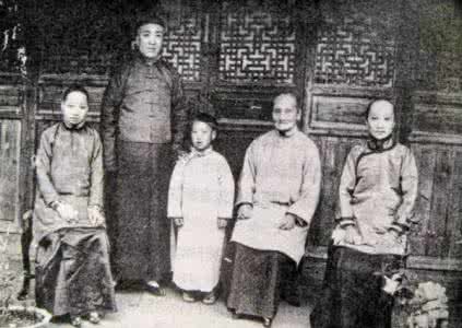 鲁迅与朱安 从嫁给鲁迅那天起，朱安就注定了孤独
