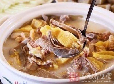 猪肚煲鸡汤的做法 猪肚煲鸡 美味猪肚煲鸡让您满意
