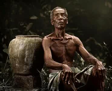 我的老父亲 感人记录片《父亲》:想起我的老父亲