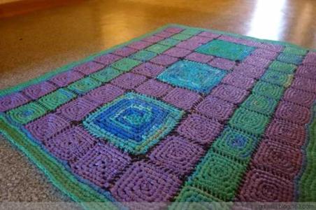 用筷子编织布条钩地垫 碎线钩出精彩~地垫，脚踏垫