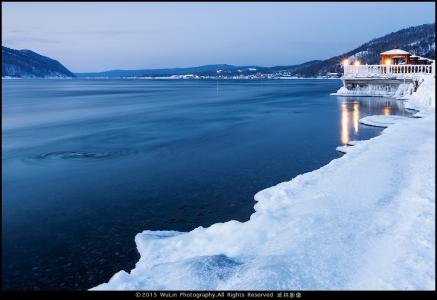 贝加尔湖世界地图 贝加尔湖：现实世界的冰雪奇缘