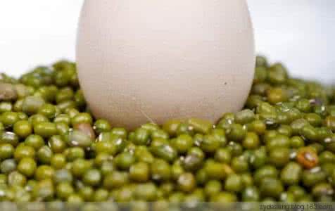 绿豆加鸡蛋 绿豆加鸡蛋,神奇效果自己看