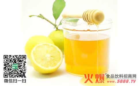 蜂蜜柠檬水禁忌是什么 蜂蜜柠檬水禁忌是什么 蜂蜜的食用禁忌是什么