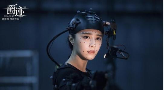 爵迹 郭敬明 小说 《爵迹》里郭敬明出演什么角色?主演头上戴的帽子是什么?