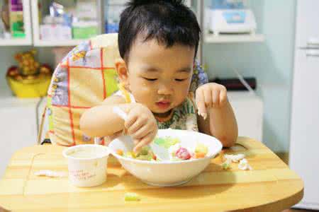 儿童不爱吃饭怎么办 宝宝不爱吃饭怎么办 贝兜儿童营养餐|孩子不爱吃饭，试试这款八宝饭