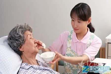 自闭症孩子的陪护 做好孩子初中时期的陪护人