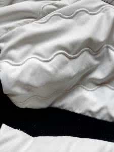 白色羽绒服怎么洗妙招 白色羽绒服怎么洗
