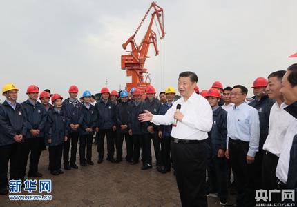 习近平助美国老人圆