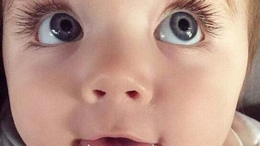 婴儿睫毛增长的小窍门 婴儿睫毛可以剪吗 婴儿睫毛可以剪吗？如何让婴儿的睫毛增长？