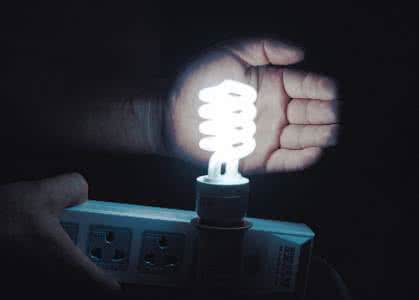 青光垃圾焚烧发电厂 教您识别真假节能灯 发青光的节能灯不是真货